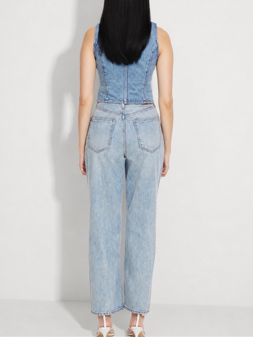 Aritzia DENIM FORUM The Joni High Rise Loose Jeans Size 32 - Picture 10 of 14